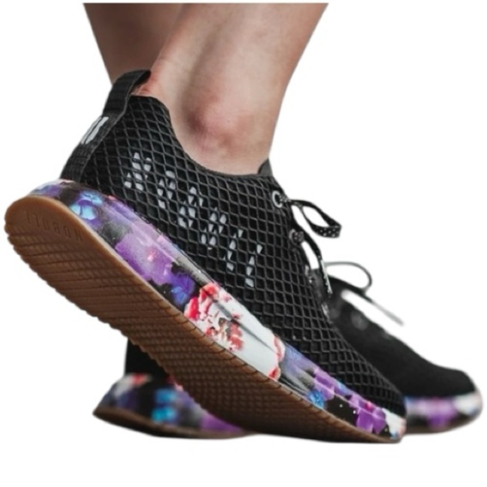 NOBULL Black Space Floral Mesh Runner Pink, Purple, White Womens Size 8.5